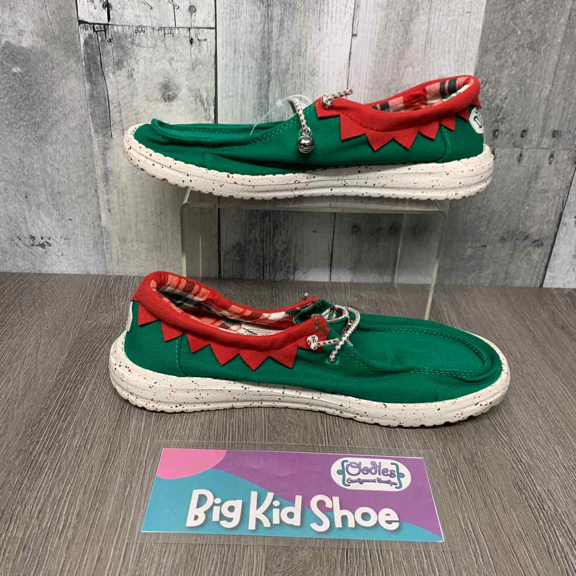 Size 7 Green/Red Hey Dude Loafers
