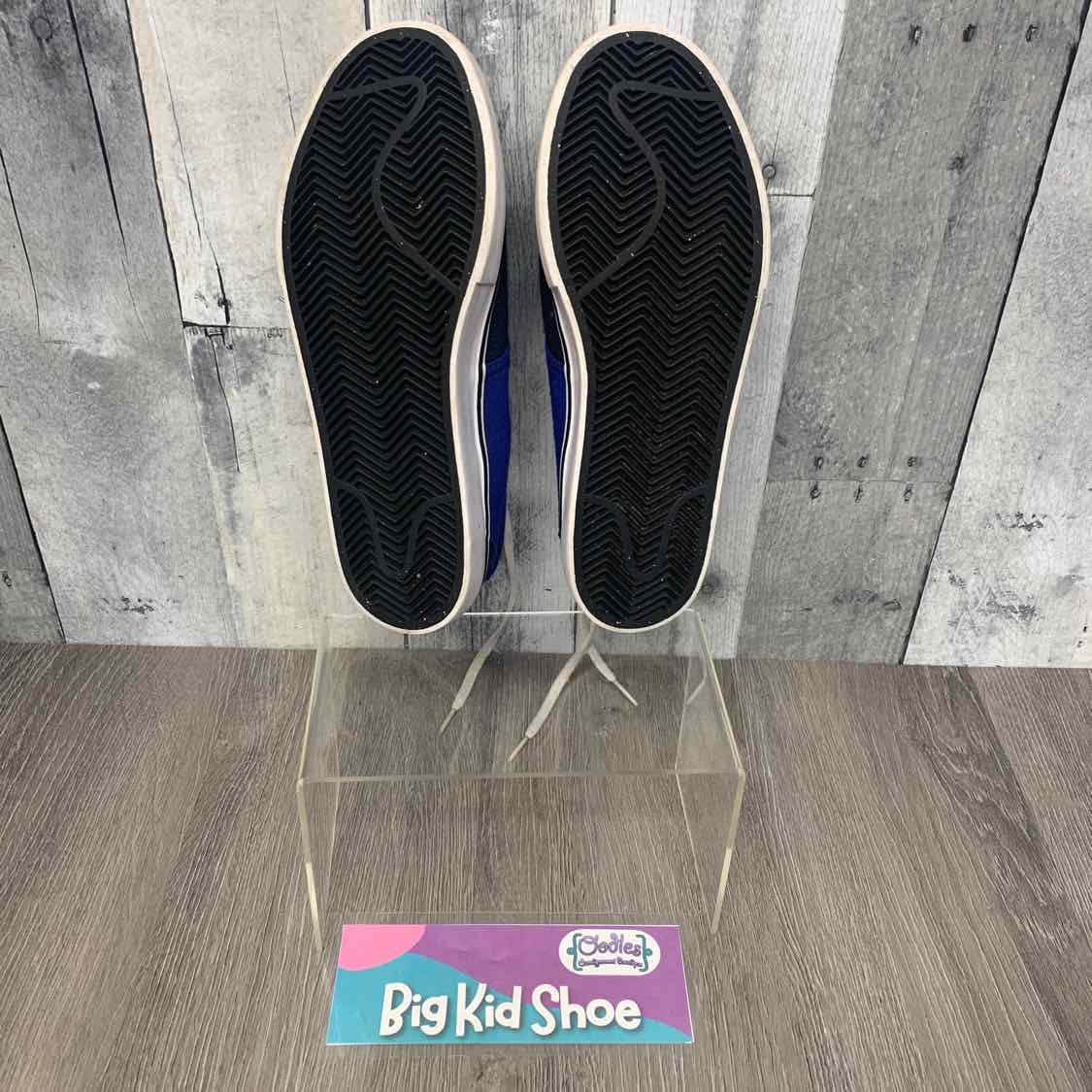 Size 6 Navy/Blue Sport Brand Sneakers