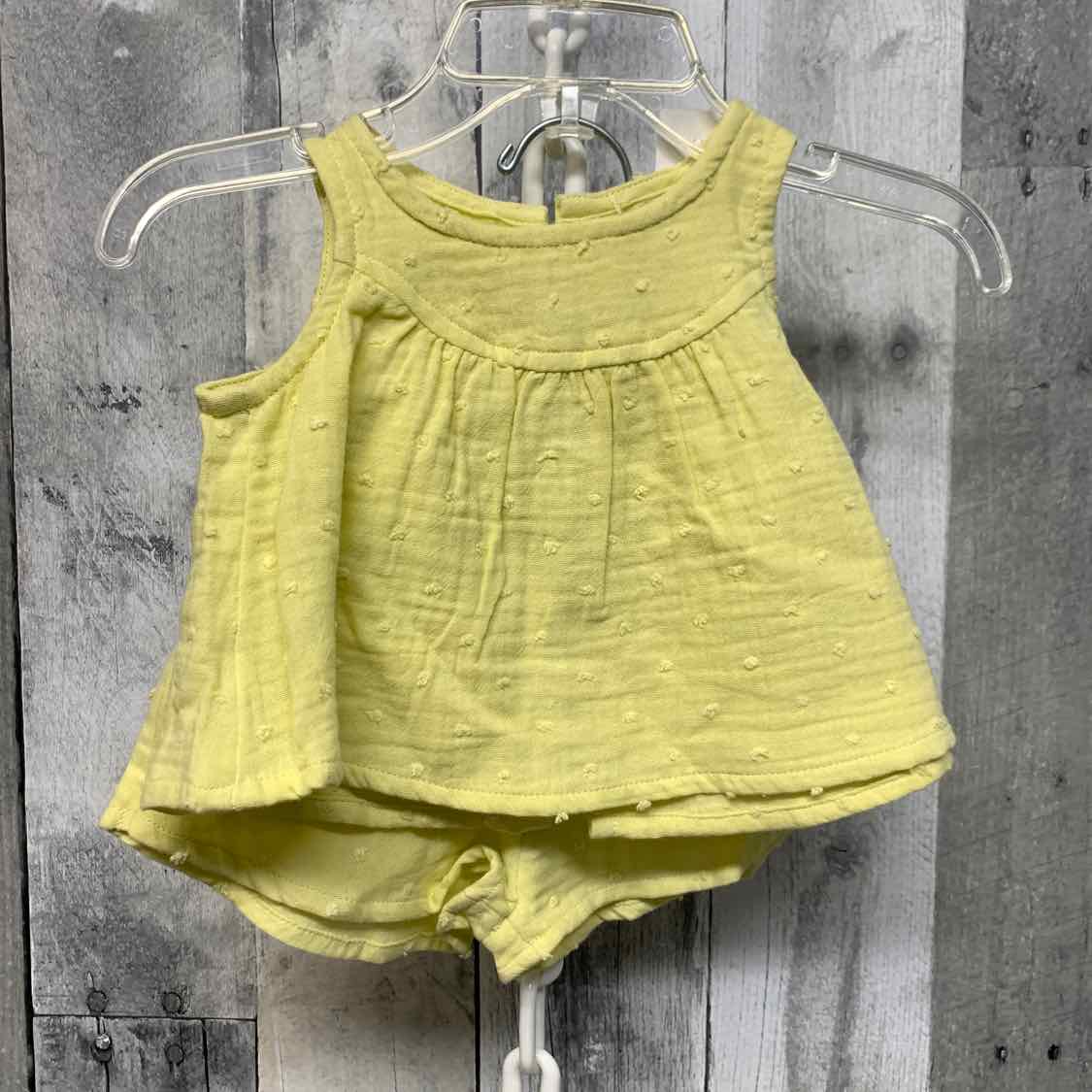 Size 0-3 Months Yellow Cloud Island Shirt/Shorts