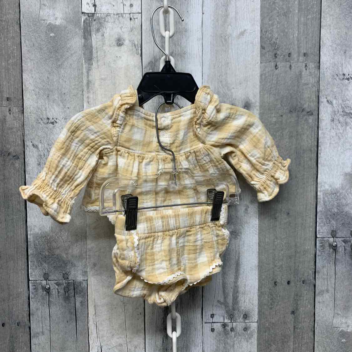 Size Newborn Tan/White Cloud Island Shirt/Shorts