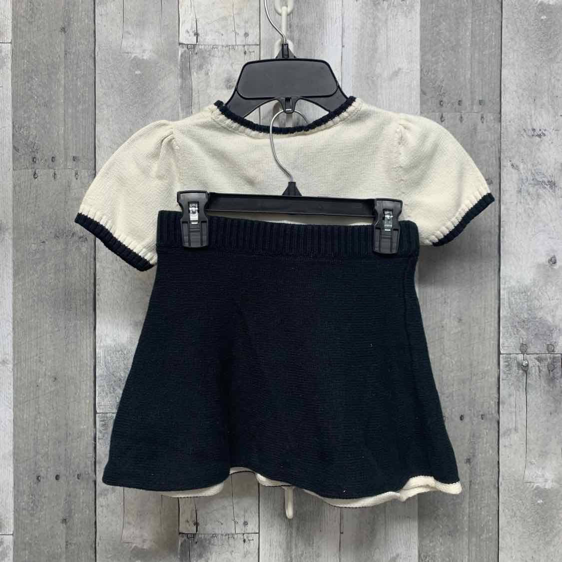 Size 6 White/Black B Brand Shirt/Skirt