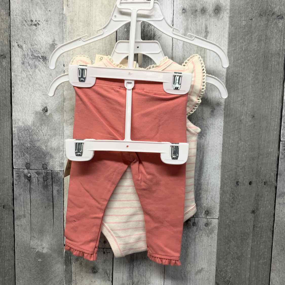 Size 3-6 Months Ivory/Pink B Brand Shirt/Leggings