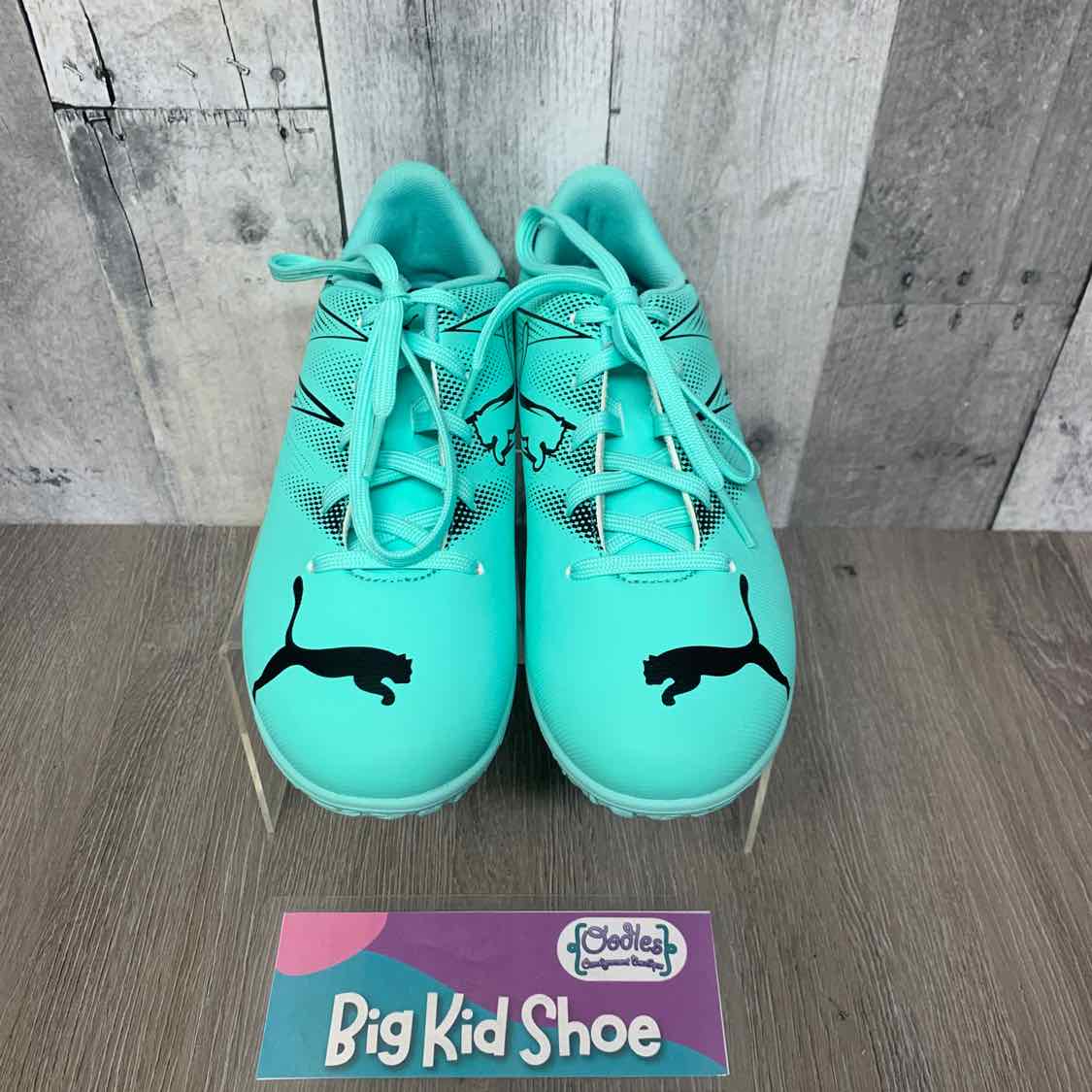 Size 4 Teal/Black Puma Sneakers