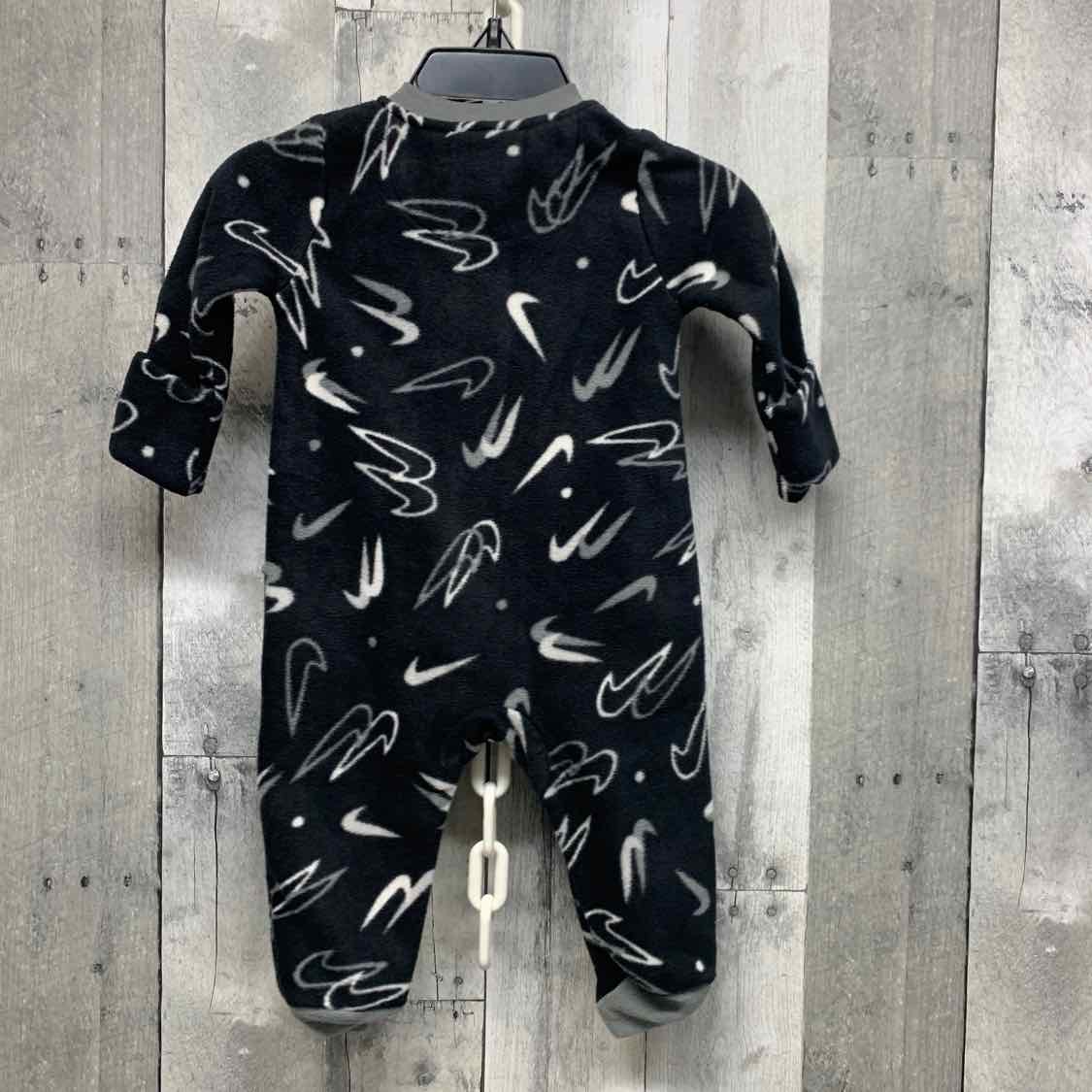 Size 3 Months Black Print Sport Brand Footy PJs