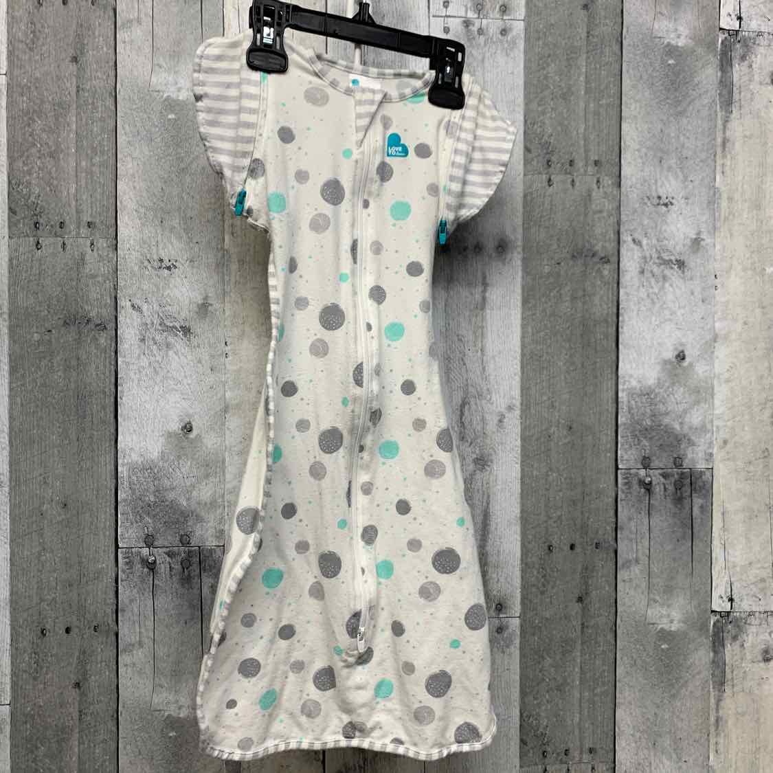 Size Medium White/Gray Swaddle Me Sleep Sack