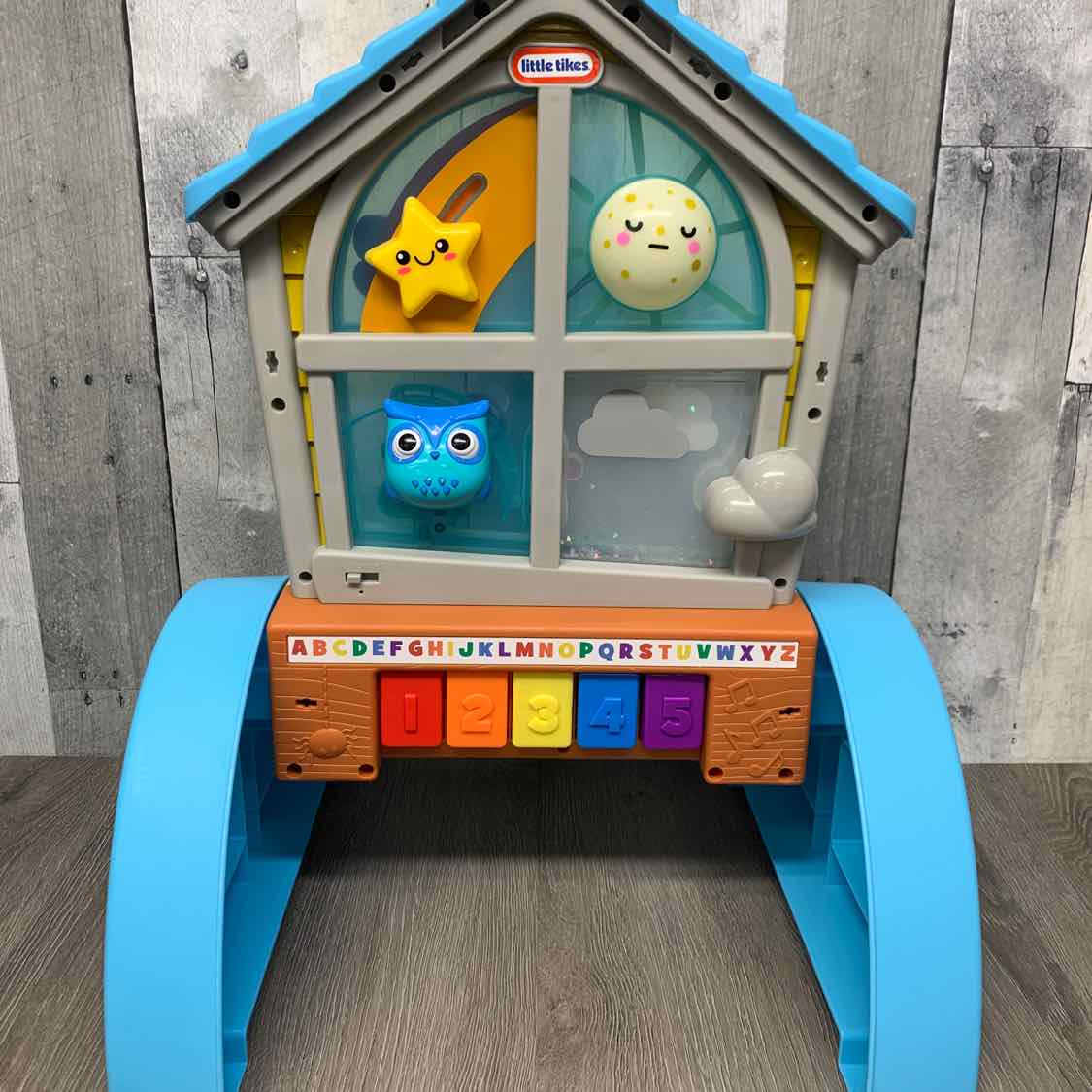 Little Tikes Blue/White Activity Table