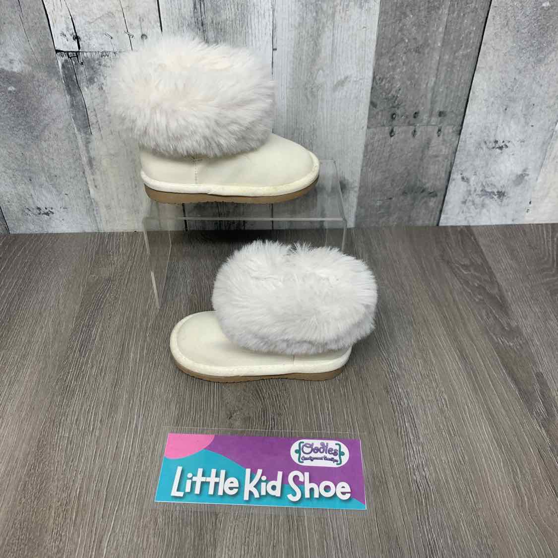 Size 6 White Gymboree Boots