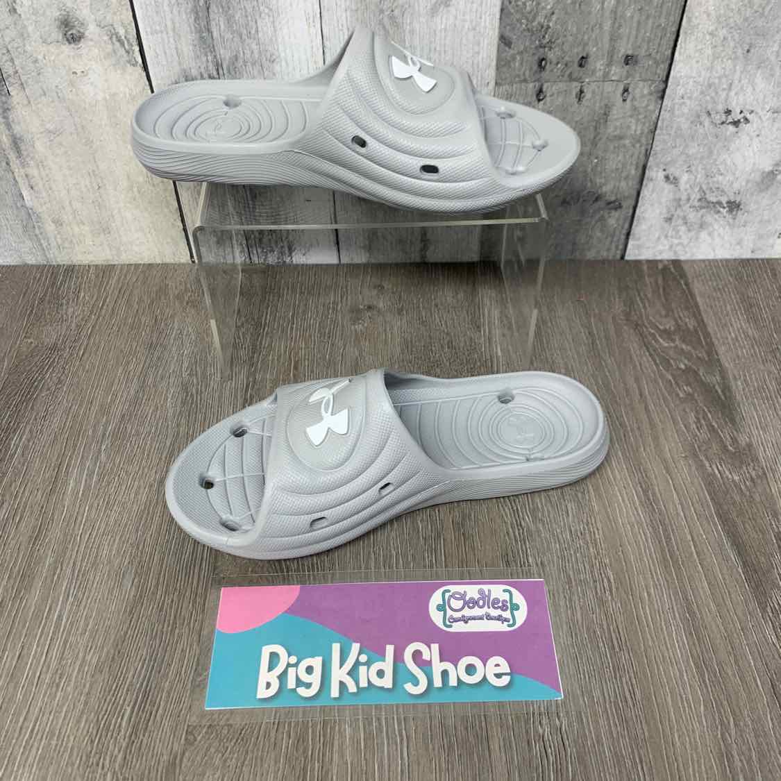 Size 3 Gray/White Sport Brand Sandals