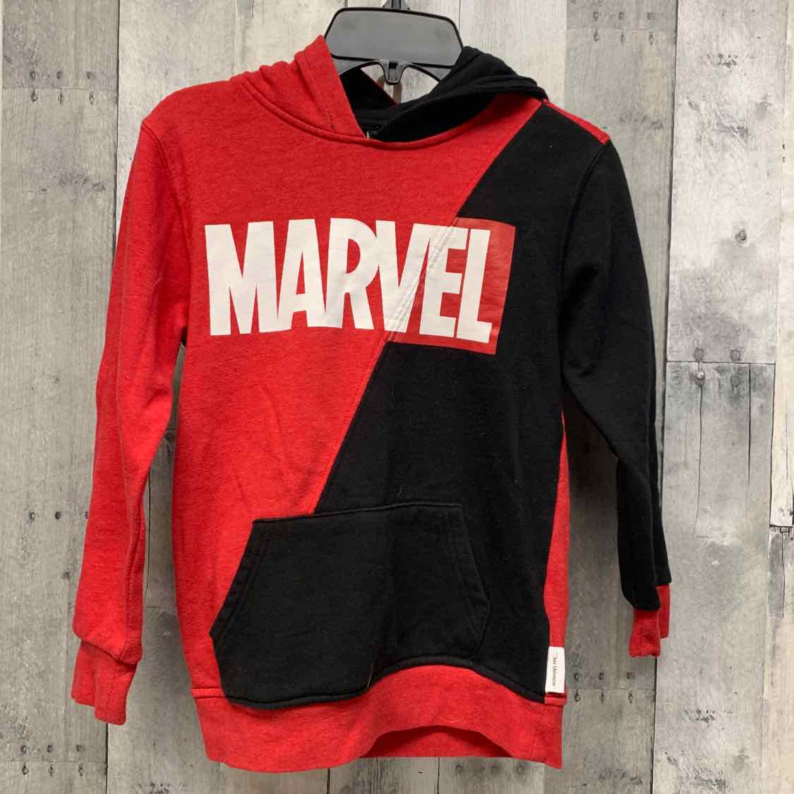 Size 7/8 Black/Red Marvel Pull Over