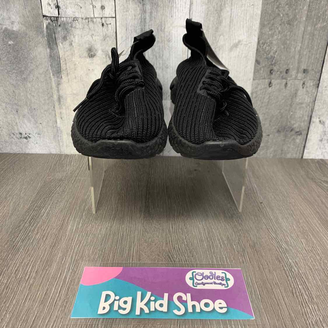 Size 5 Black Ecko Sneakers