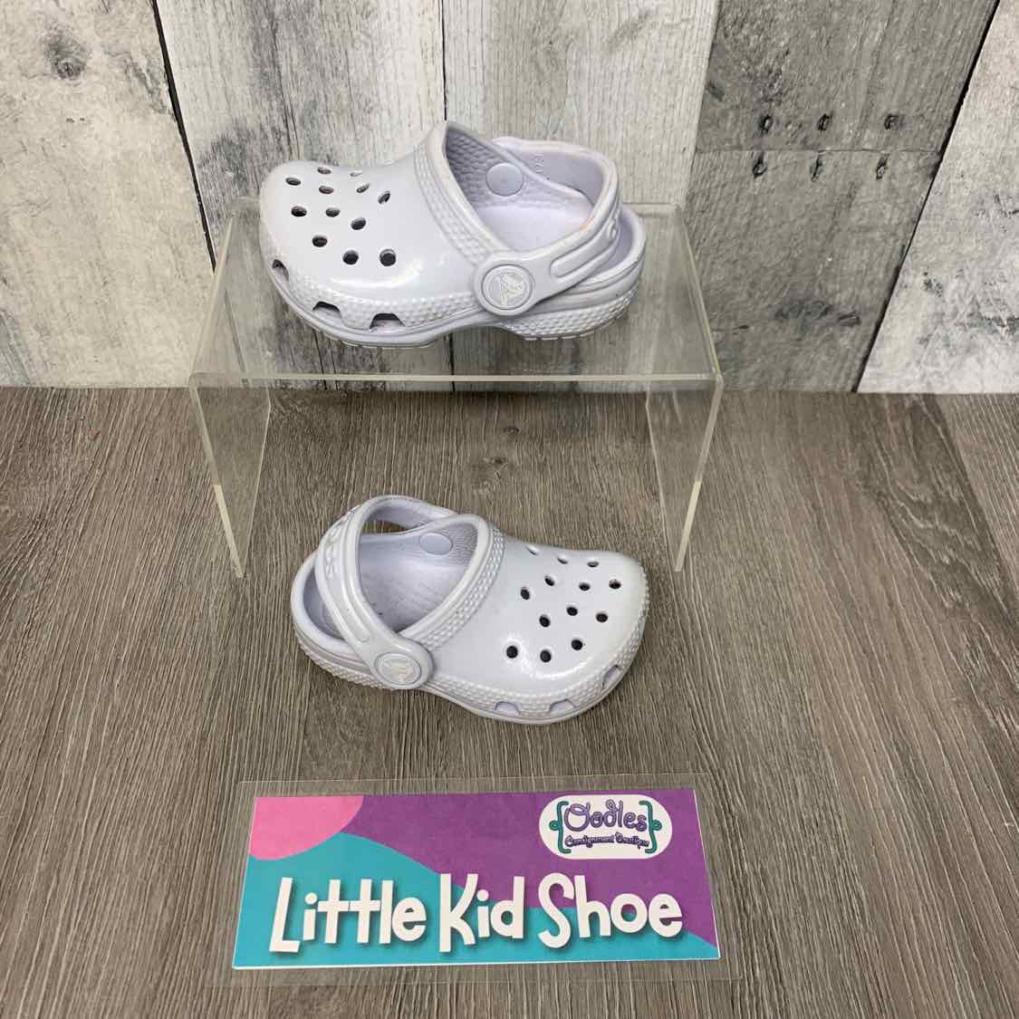 Size 4 Gray Crocs Water Shoes