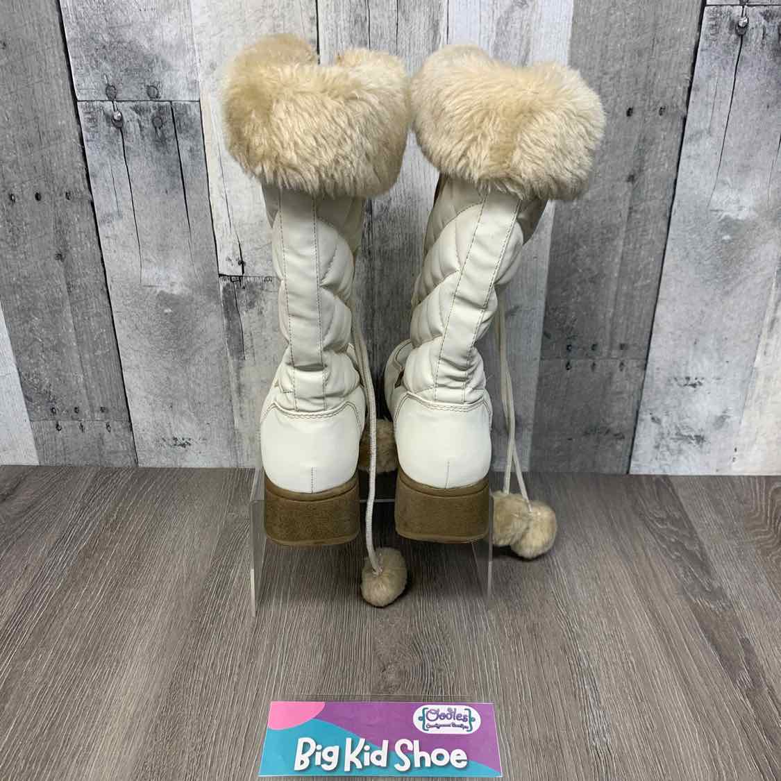 Size 6.5 White Mudd Snow Jacket