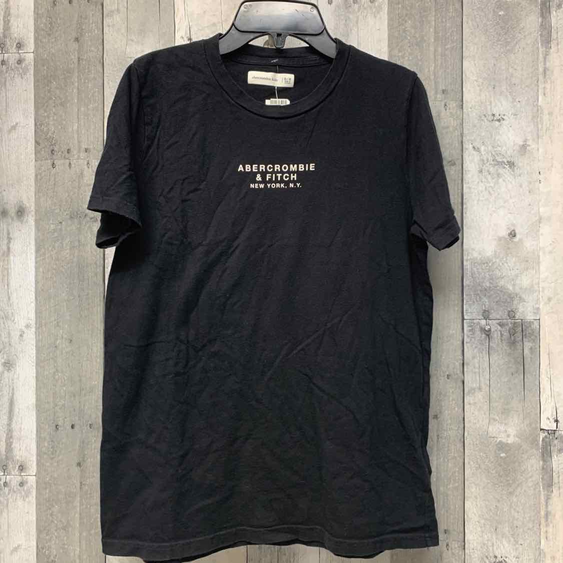 Size 15/16 Black Graphic Abercrombie T Shirt
