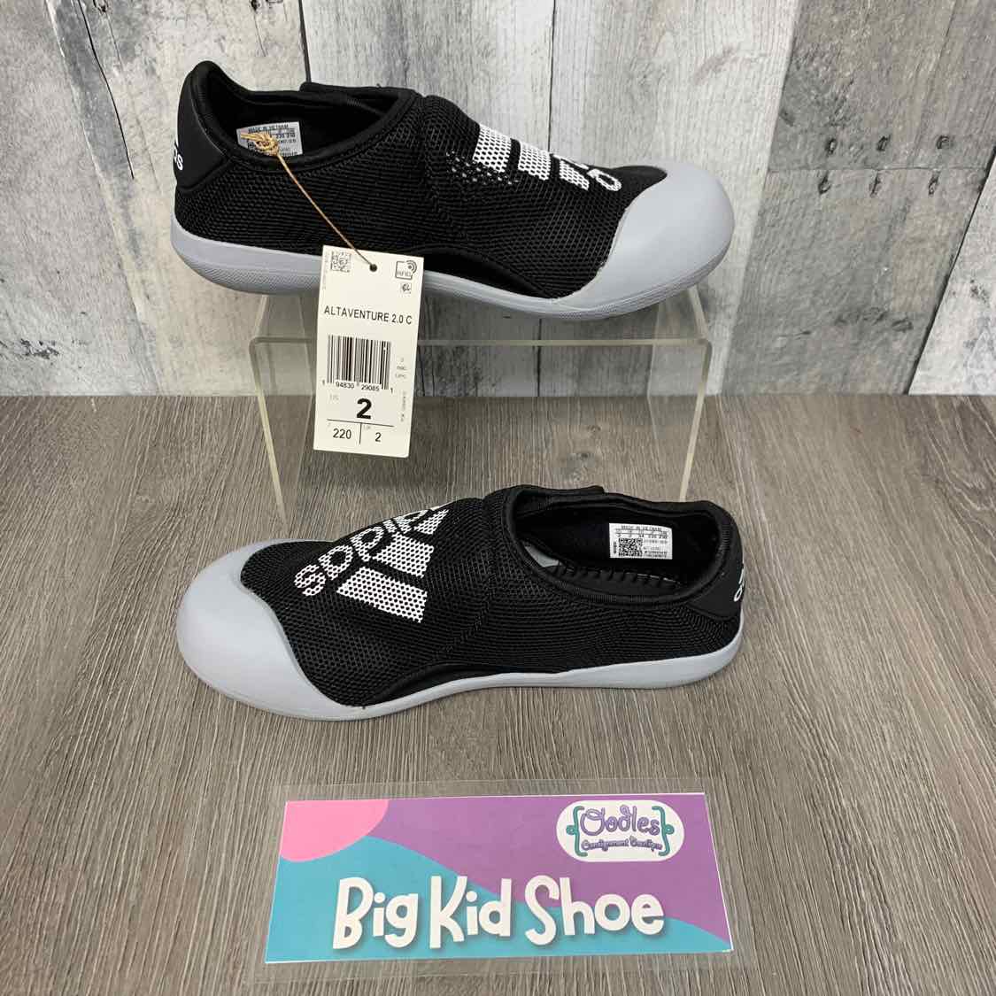 Size 2 Black/White Sport Brand Water Shoes