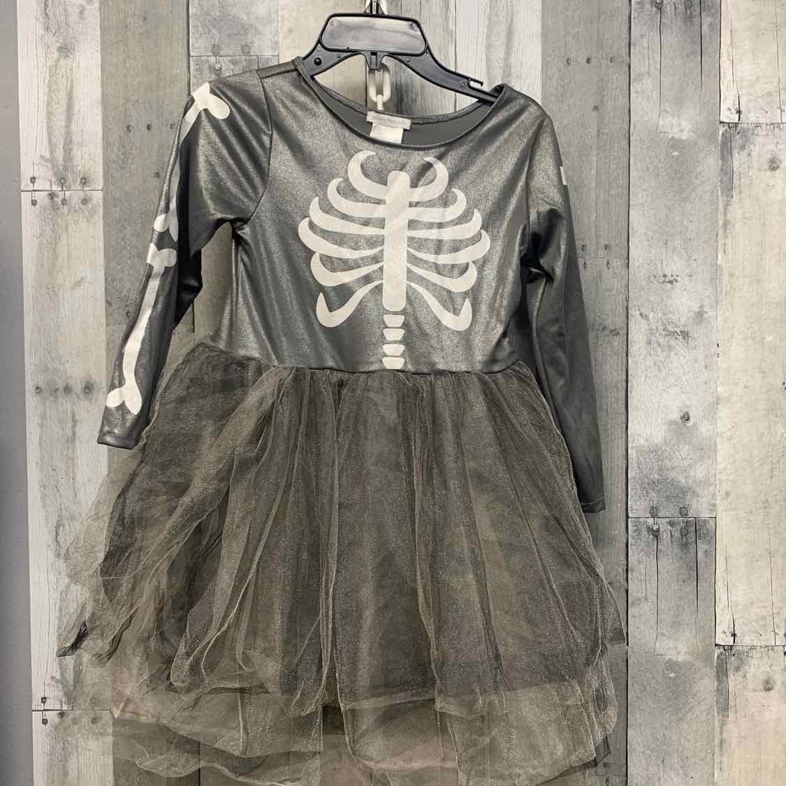 Pottery Barn Kids Gray Size 7/8 Halloween Costume - Big Kid