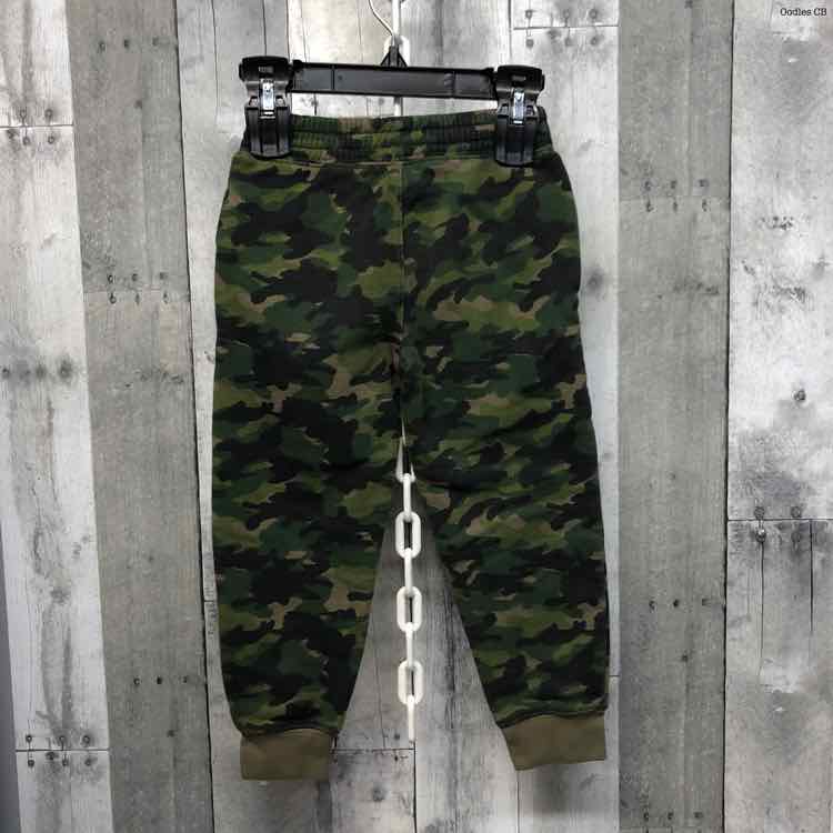Size 4T Green Camo Sport Brand Athletic Pants