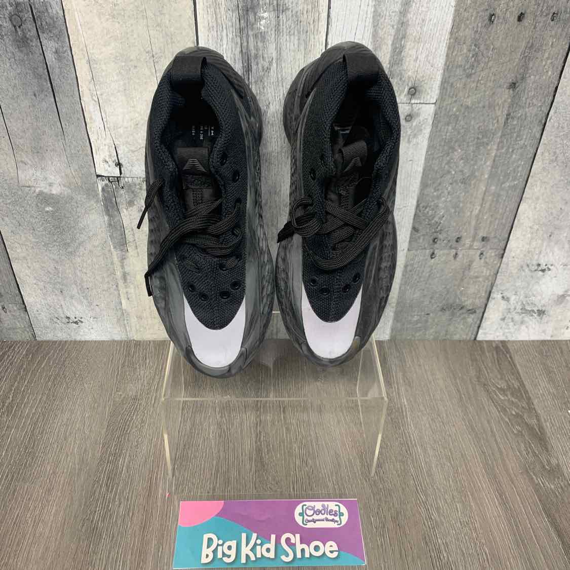 Size 3.5 Black/Gray Sport Brand Sneakers
