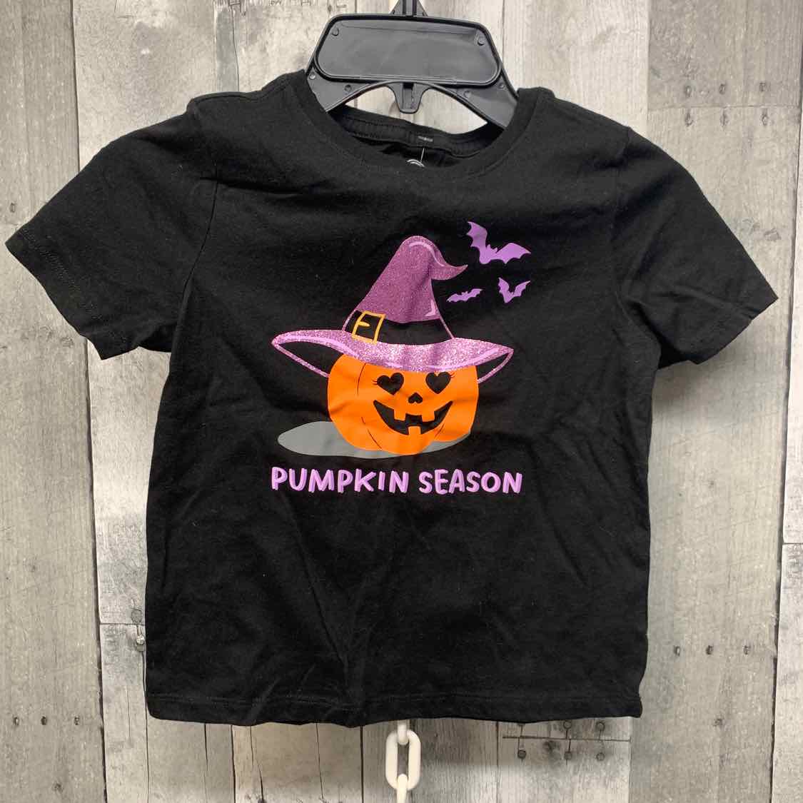Size 5T Black/Purple Holiday Brands T Shirt