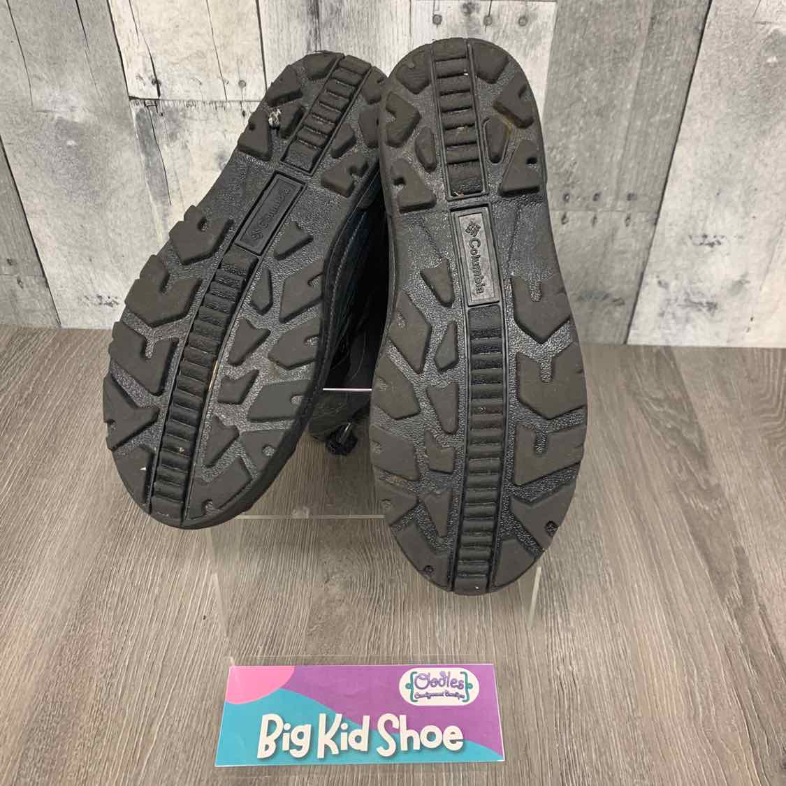 Size 5 Black Columbia Sportswear Snow Boots