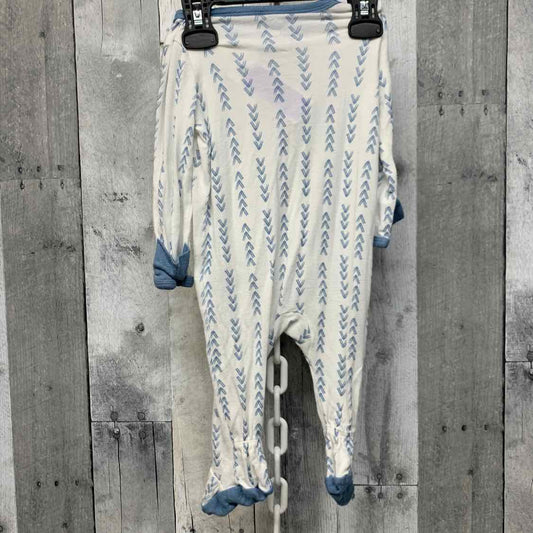 Size 0-3 Months White/Blue Cloud Island Footy PJs