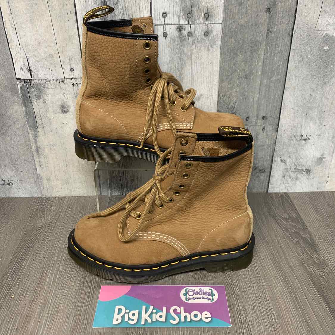 Size 4/5 Light Brown Name Brand Boots