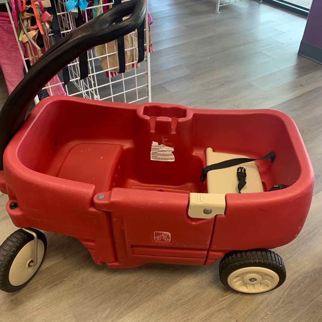Radio Flyer Red Wagon