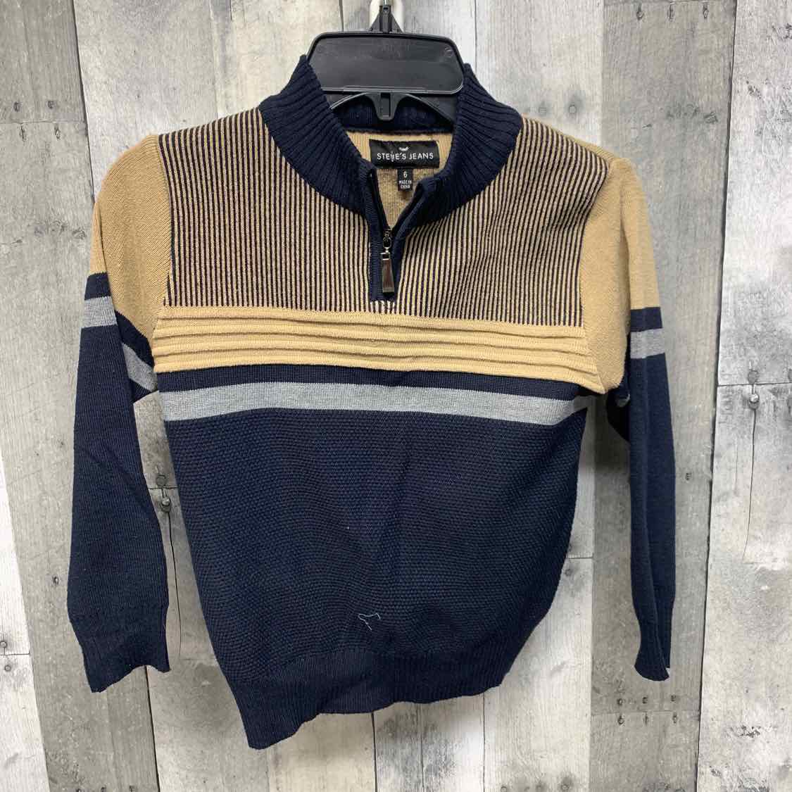 Size 6 Navy/Tan B Brand Pull Over