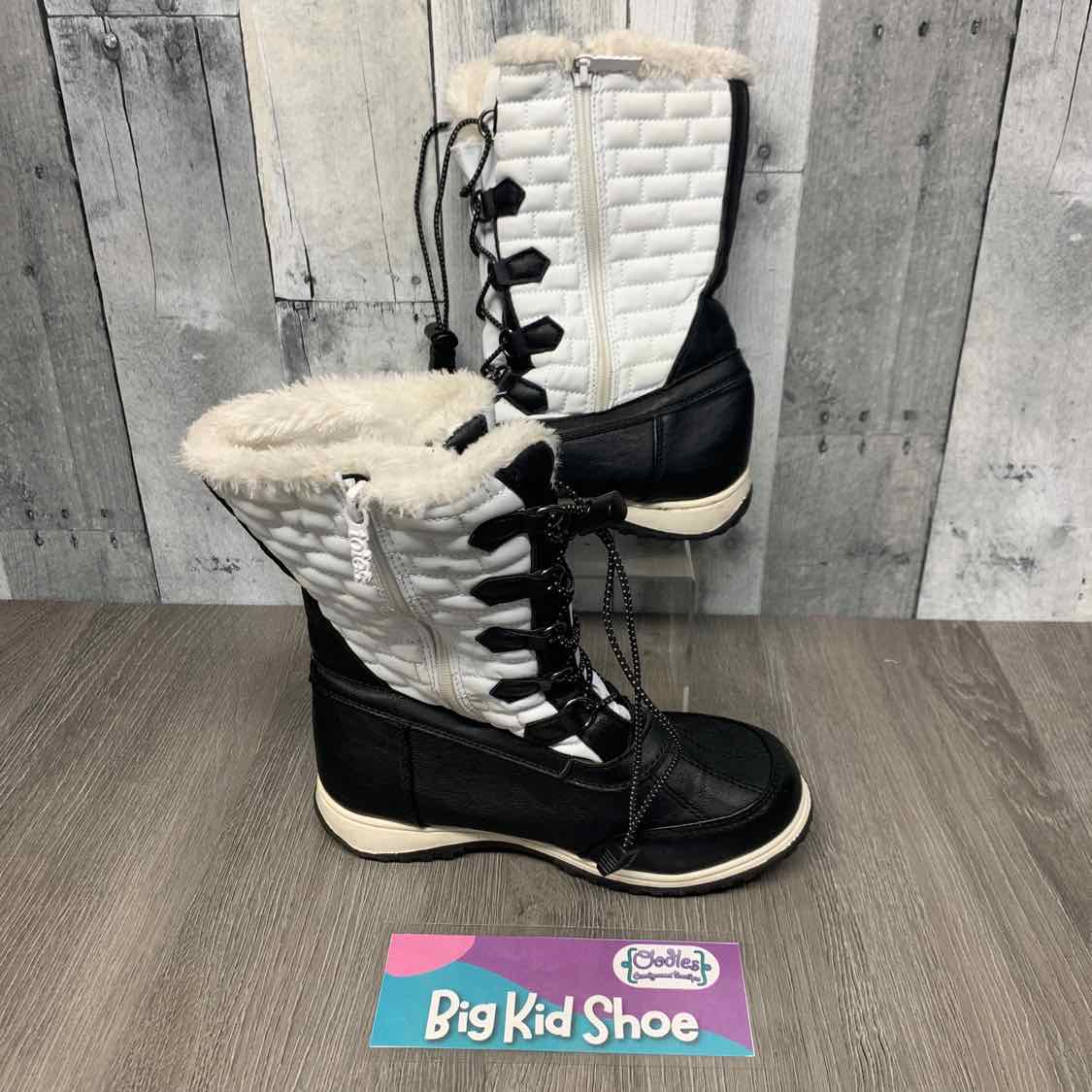 Size 6 White/Black B Brand Snow Boots