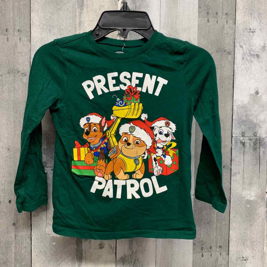 Size 5T Green Graphic Old Navy Long Sleeve Shirt