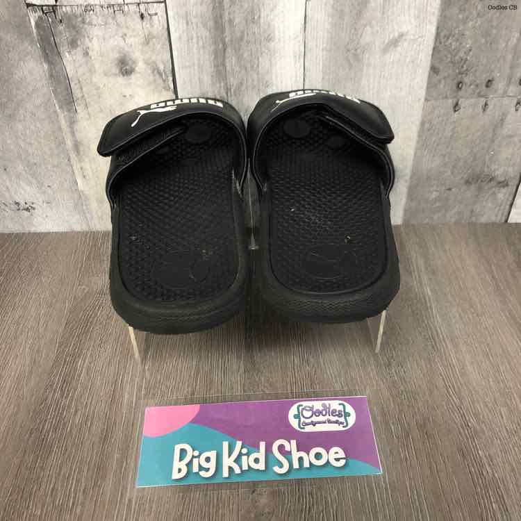 Size 3 Black/White Puma Sandals