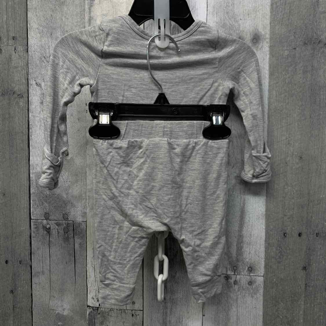 Size 3 Months Gray Just One You Shirt/Pants
