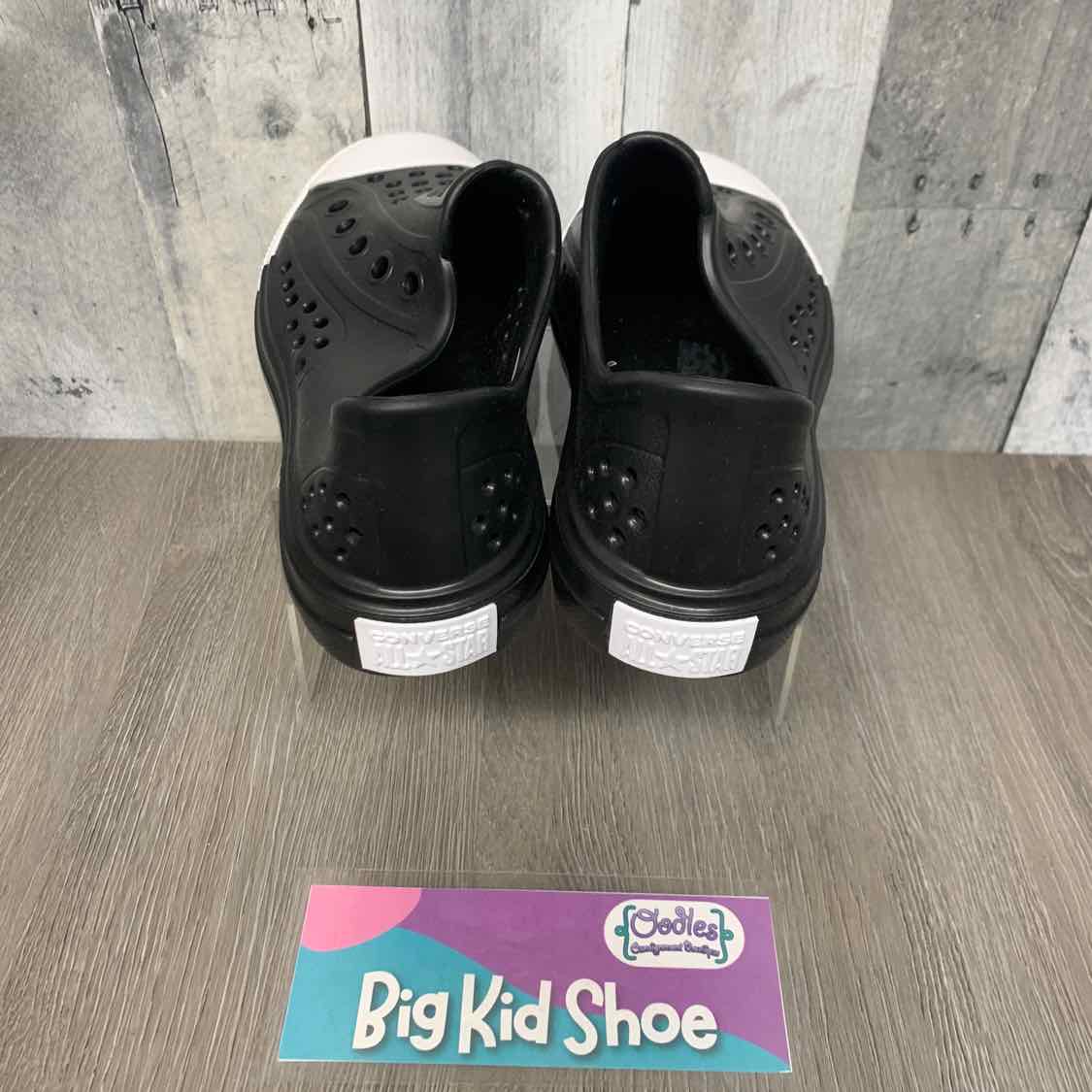 Size 4 Black/White Converse Water Shoes
