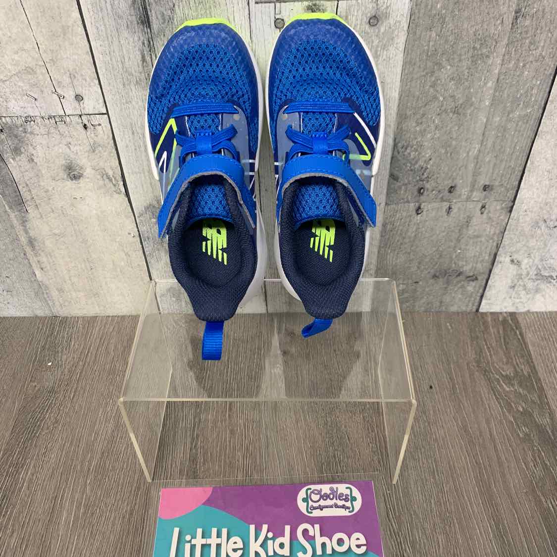 Size 9 Blue/Green New Balance Sneakers