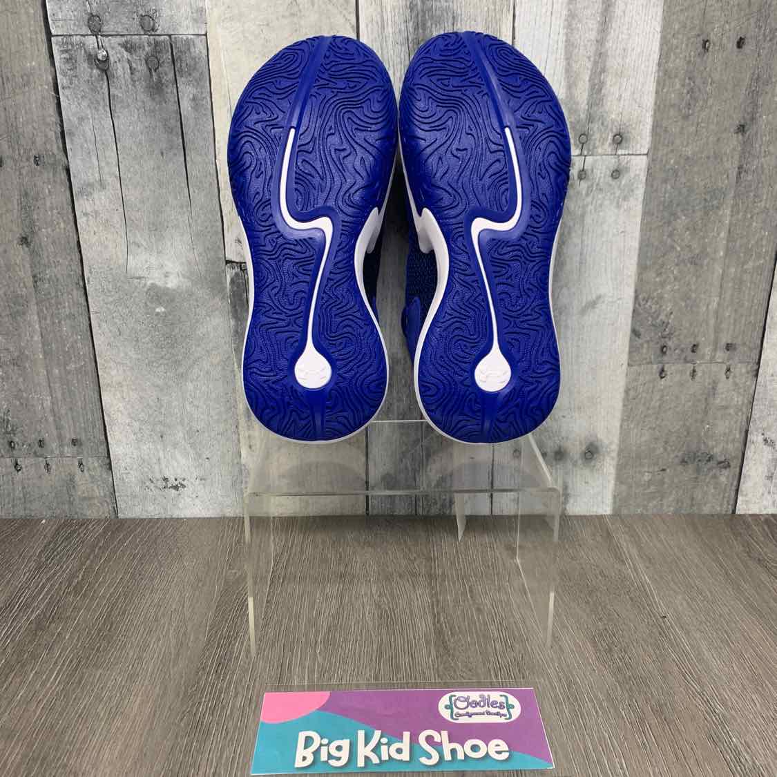Size 5.5 Blue/Black Sport Brand Sneakers