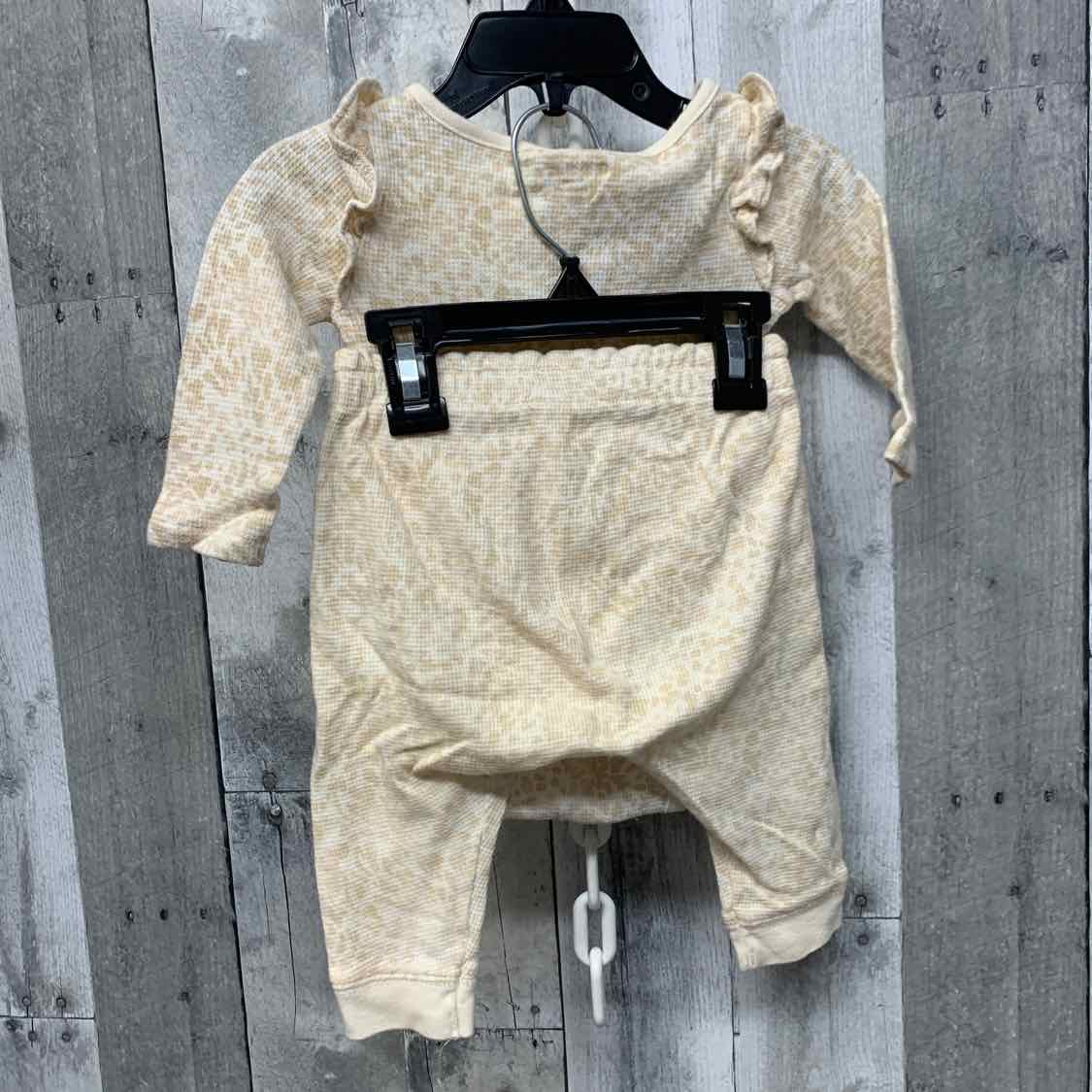 Size 6-12 Months Tan Animal Print Old Navy Shirt/Pants
