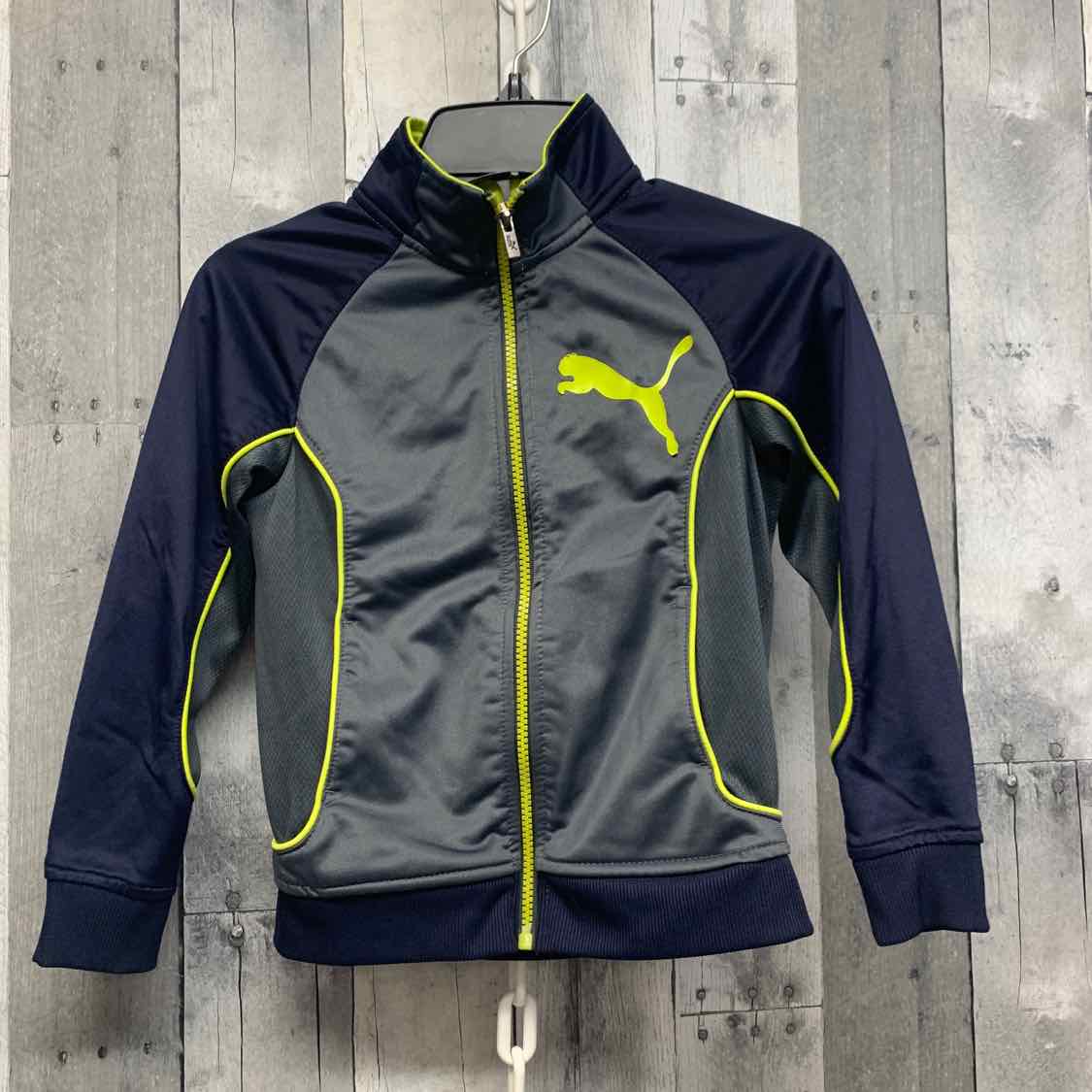 Size 5 Gray/Navy Puma Light Jacket
