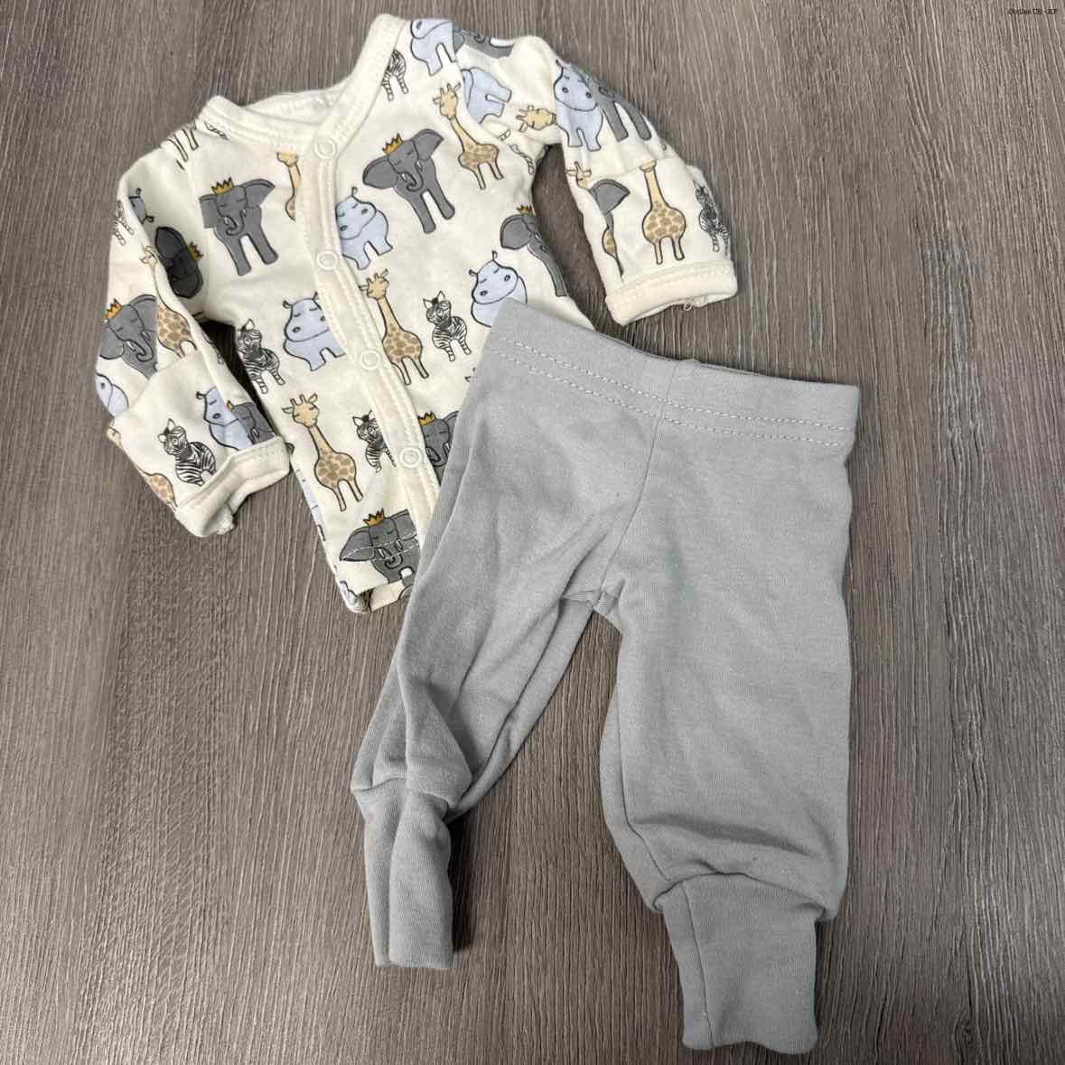 Size Preemie White/Gray Mid Brand Shirt/Pants