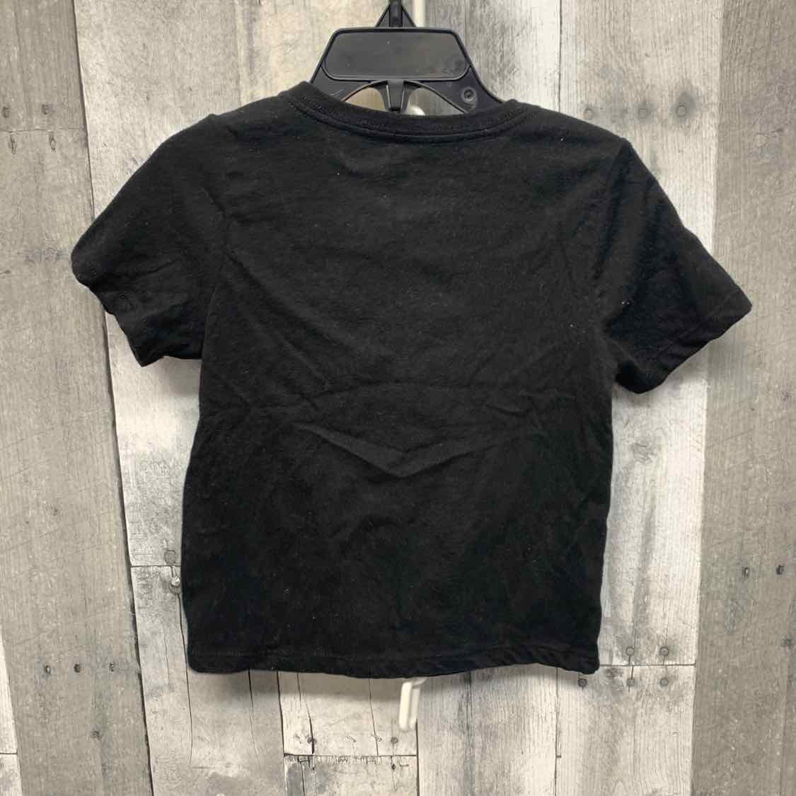 Size 3T Black Graphic Holiday Brands T Shirt