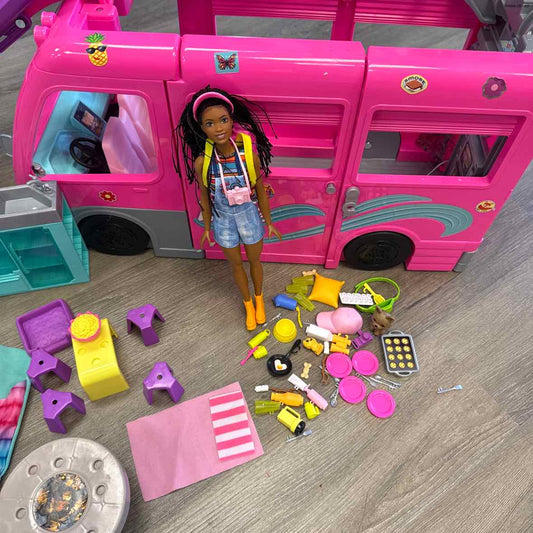 Barbie Pink Doll Playset