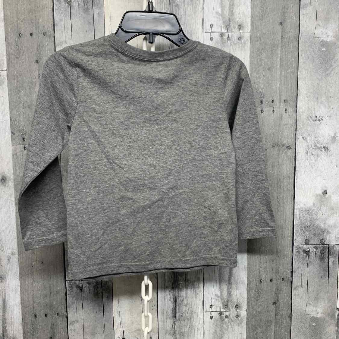 Size 5T Gray Graphic Okie Dokie Long Sleeve Shirt