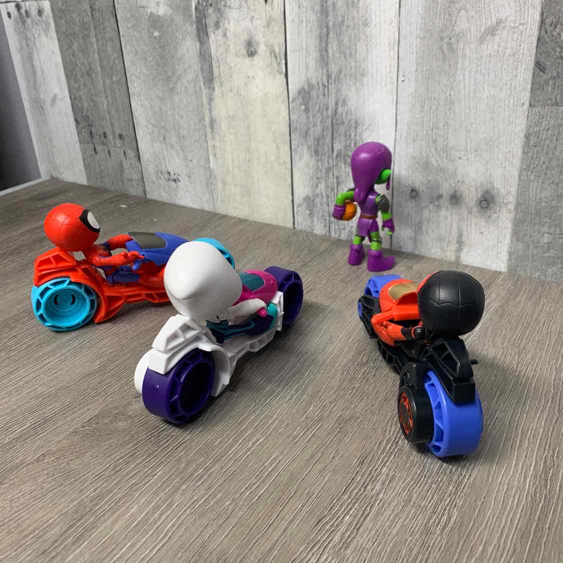 Marvel Red/Blue Misc Vehicles