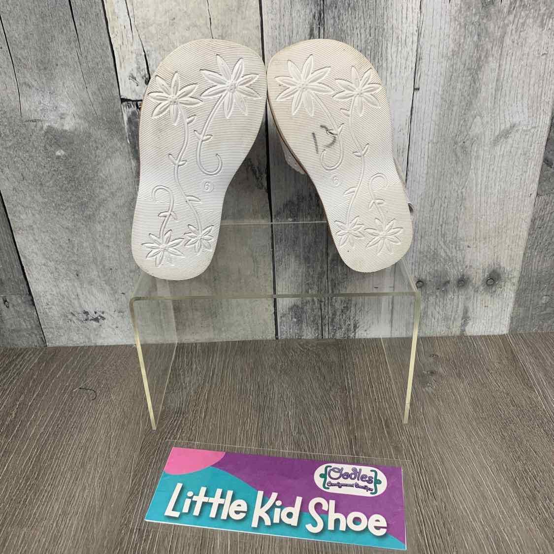 Size 6 White Rachel Sandals