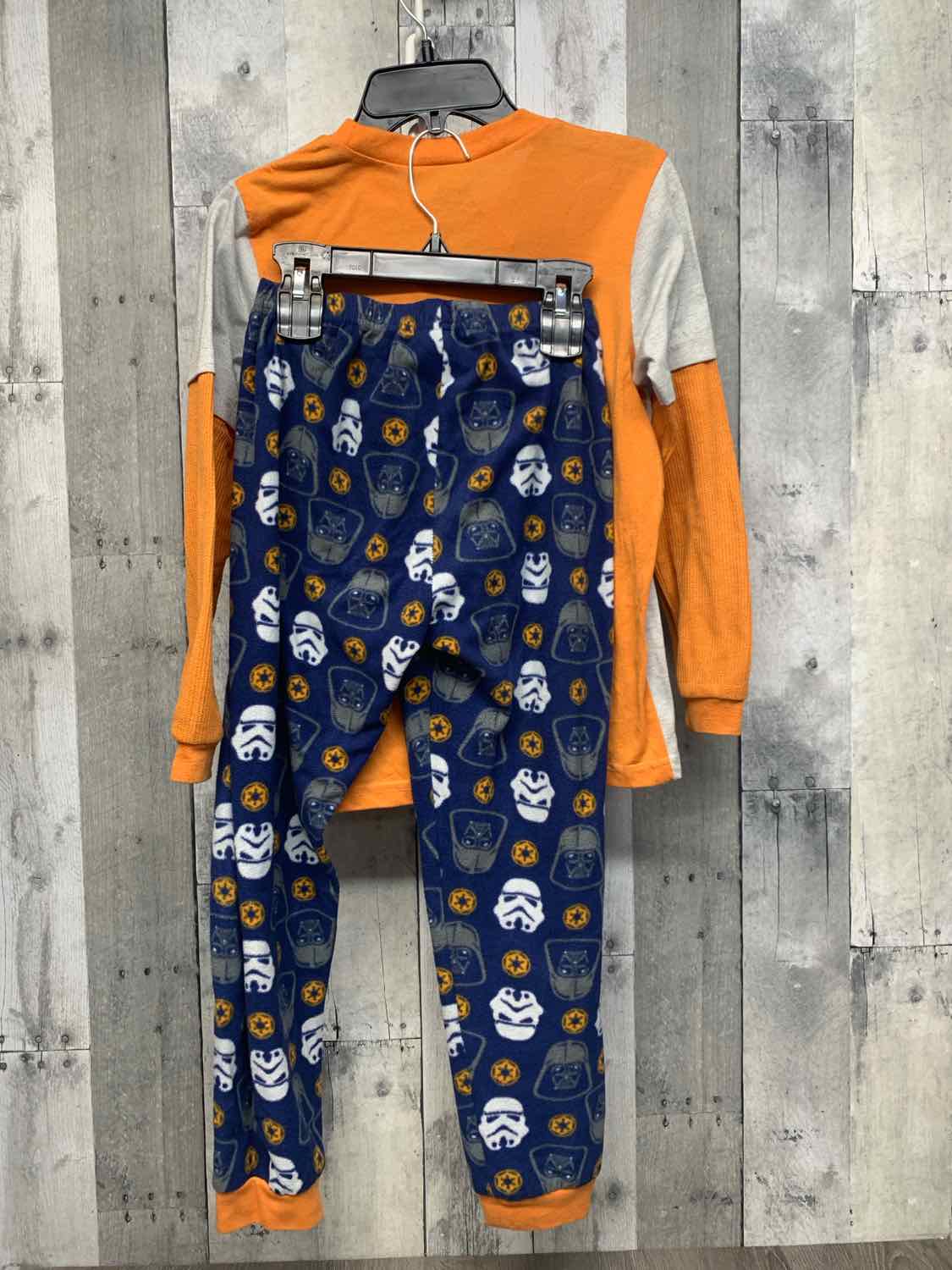 Size Medium Gray/Orange Star Wars 2pc PJs