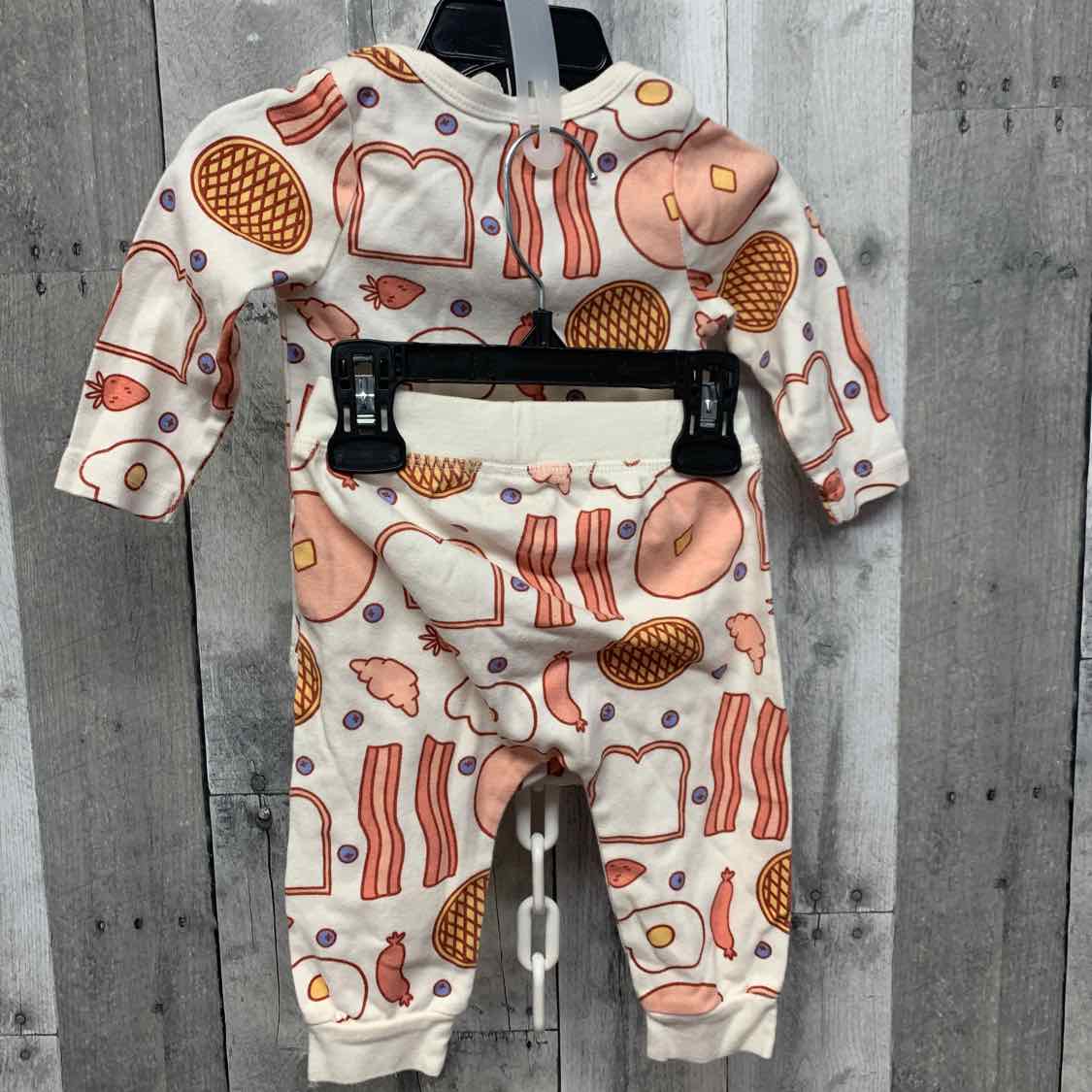 Size 6-9 Months White Print B Brand Shirt/Pants