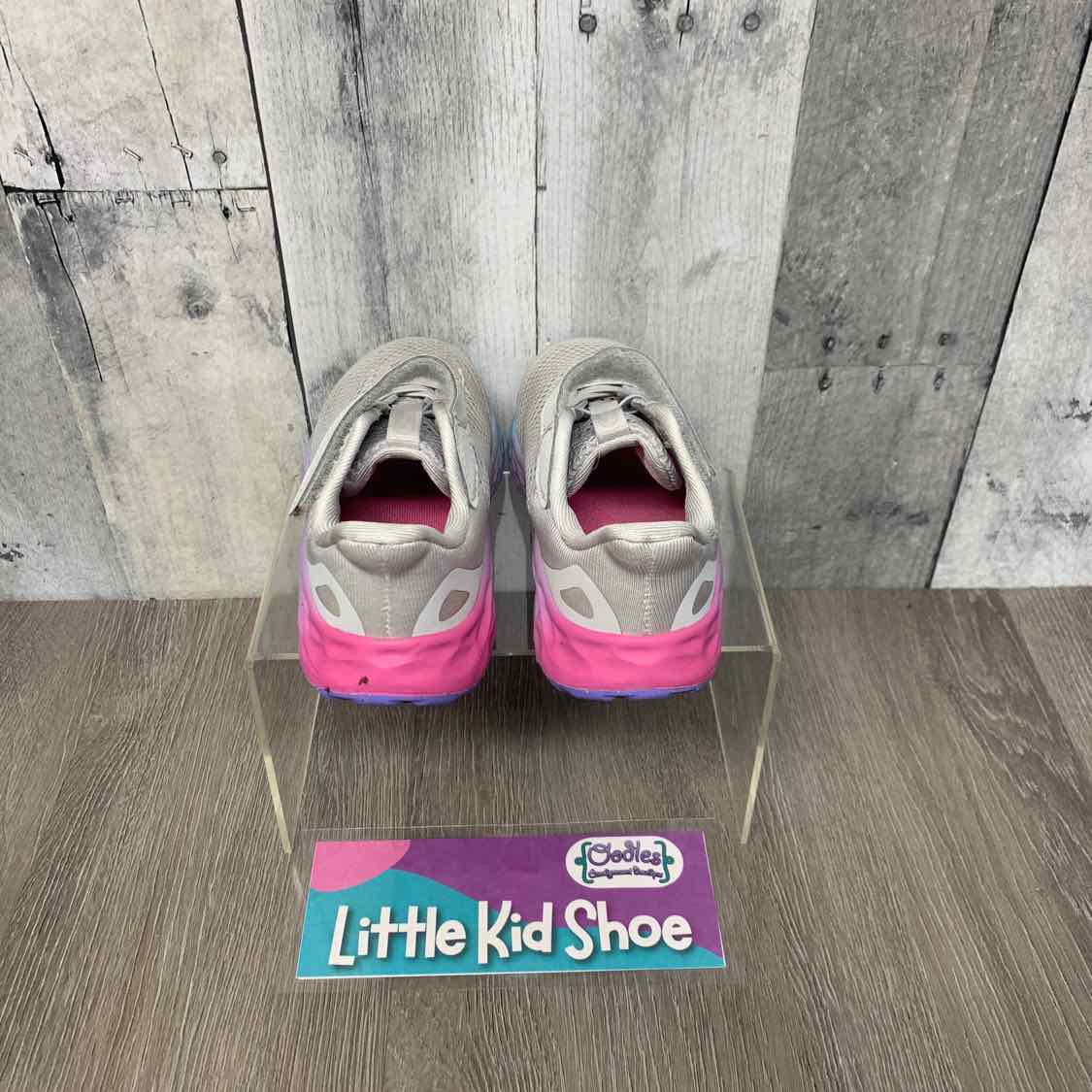 Size 9 Gray/Pink New Balance Sneakers