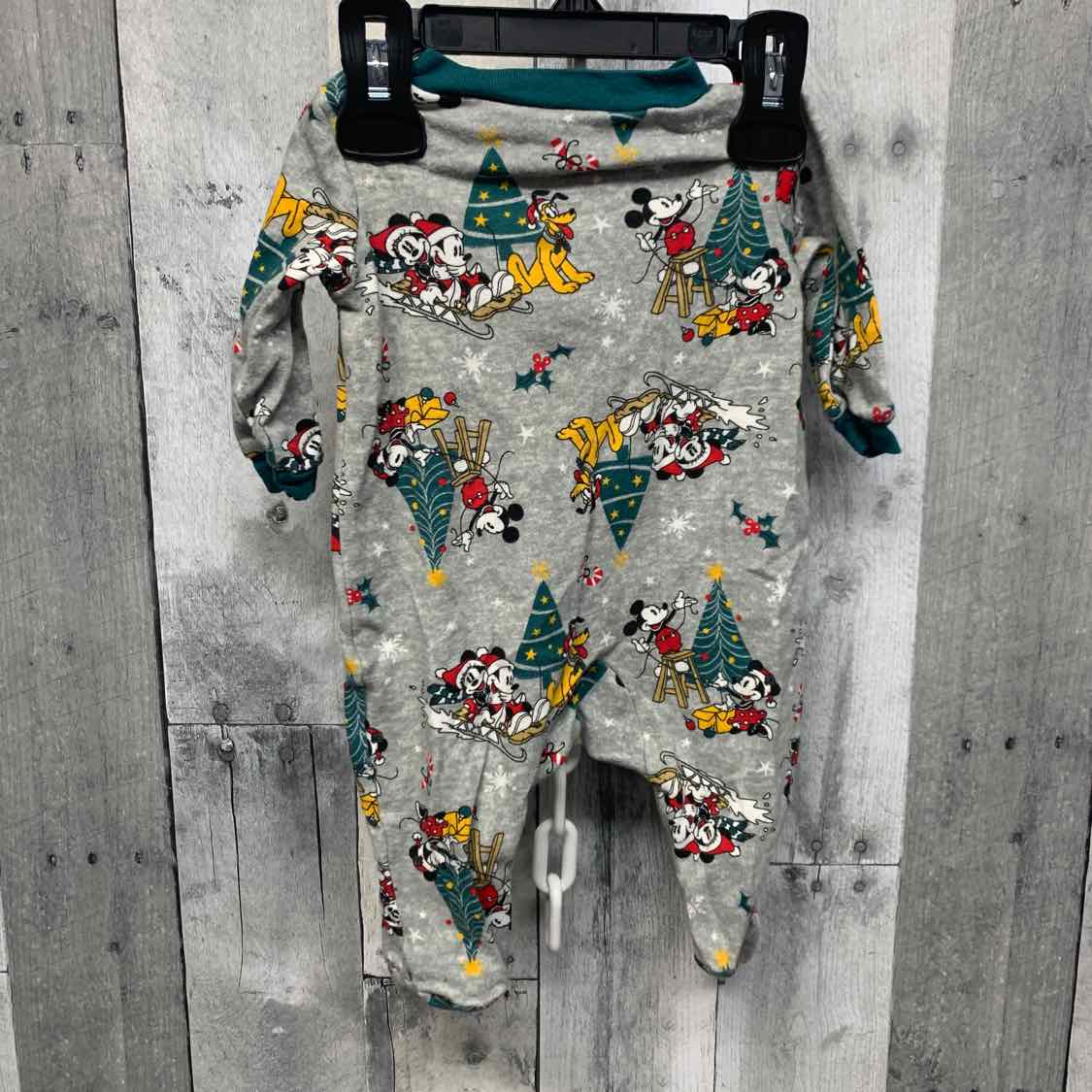 Size 0-3 Months Gray/Green Disney Footy PJs