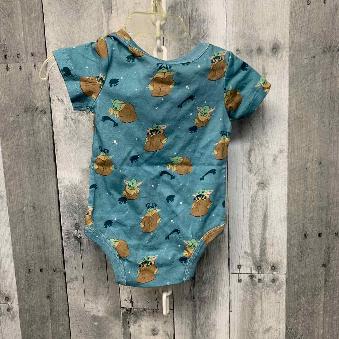 Size 3-6 Months Green Graphic Star Wars Bodysuit