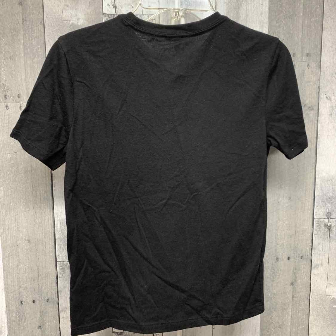 Size 8 Black Graphic Holiday Brands T Shirt