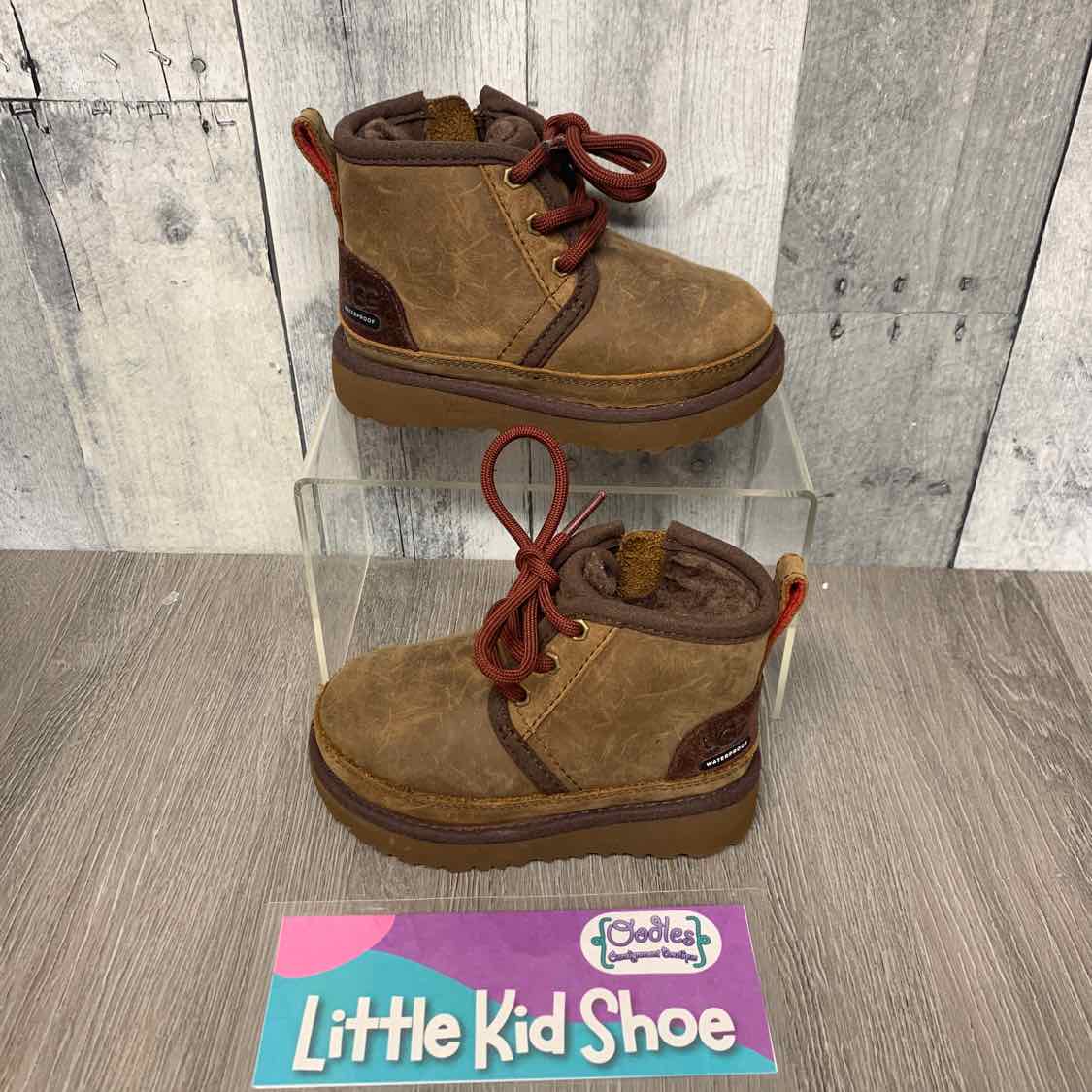 Size 7 Brown/Red UGG Boots
