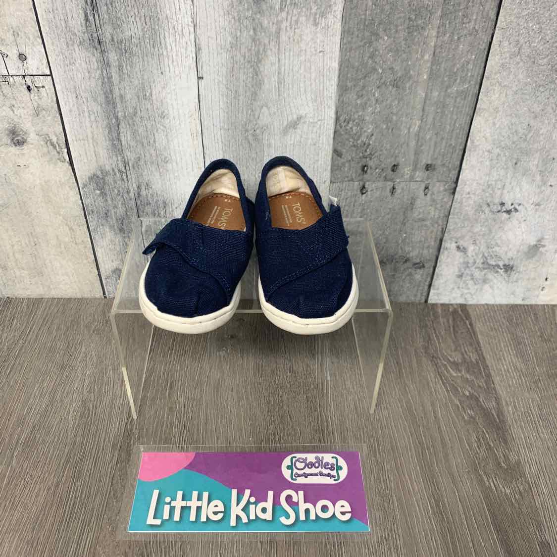 Size 5 Navy Toms Loafers